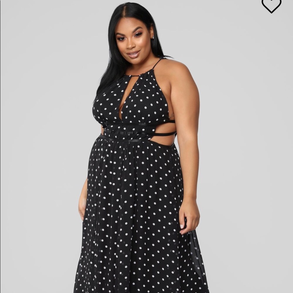Had your shot , Polka dot maxi dress  🖤